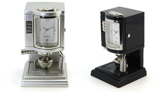 Designer Tischuhr Kaffeemaschine aus Metall