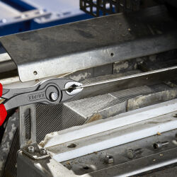 KNIPEX 82 02 200 TwinGrip Frontgreifzange 200 mm mit Mehrkomponenten-Hüllen