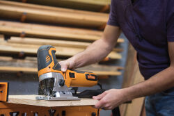 triton Pendelhubstichsäge 750 W TJS001