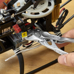 KNIPEX 86 04 100 Zangenschlüssel XS 100 mm verchromt Zange und Schraubenschlüssel in einem Werkzeug aufgeprägte raue Oberfläche