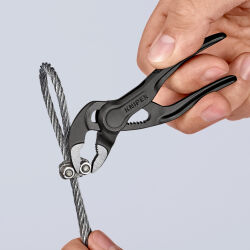KNIPEX 87 00 100 BK Cobra® XS Rohr- und Wasserpumpenzange 100 mm aufgeprägte, raue Oberfläche grau atramentiert poliert