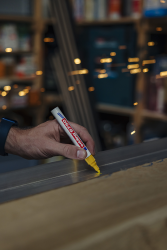 edding 750 Lackmarker blau