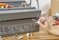 edding 750 Lackmarker blau