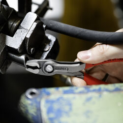 KNIPEX 00 19 61 V02 Rolltasche TwinGrip bestückt mit 2 Frontgreifzangen 150 mm und 250 mm