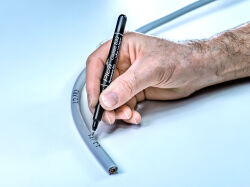 Pica Permanent Pen "F" 0,7mm Schwarz