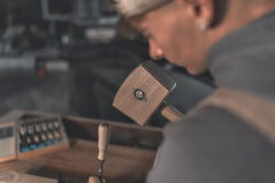 KIRSCHEN WOODWORKER Essentials Set 2 - Stechbeitelsatz 6-10-12-16-20-26 mm in Ledertasche + Holzhammer + Anreißmesser 1821000 | Gravur möglich