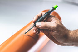 Pica Dry Longlife Automatic Pencil Tieflochmarker + 10 Spezialminen Sommer Set Rot Weiß wasserfest