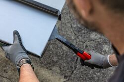 BESSEY Falzzange 45° gebogen mit PVC Griffen D34-60-P