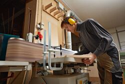 BESSEY Ganzstahl-Schraubzwinge in U-Form GU25-12-6ZK 250 x 120 mm