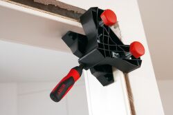 BESSEY Winkel-Türfutter-Richtzwinge WTR Spannweite 8 bis 30 mm