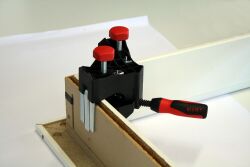BESSEY Winkel-Türfutter-Richtzwinge WTR Spannweite 8 bis 30 mm